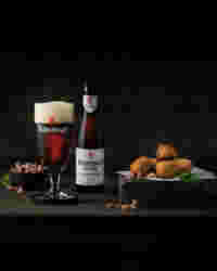 Het in een kroket Dat is onze garnaalkroket met rodenba